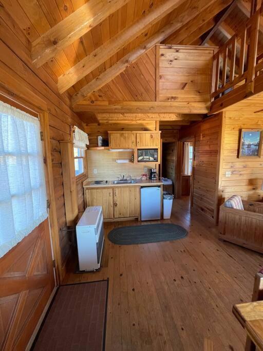 Unity Sky Lodge Jackman Exterior foto